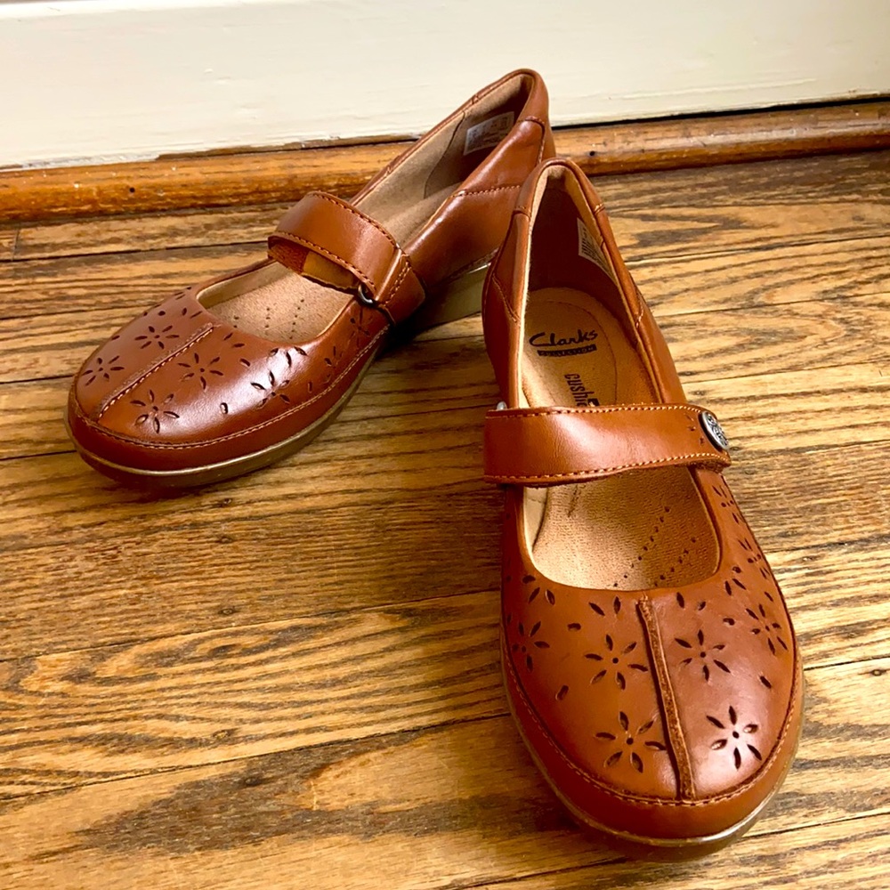 Clarks Tan Leather Mary Jane Flats